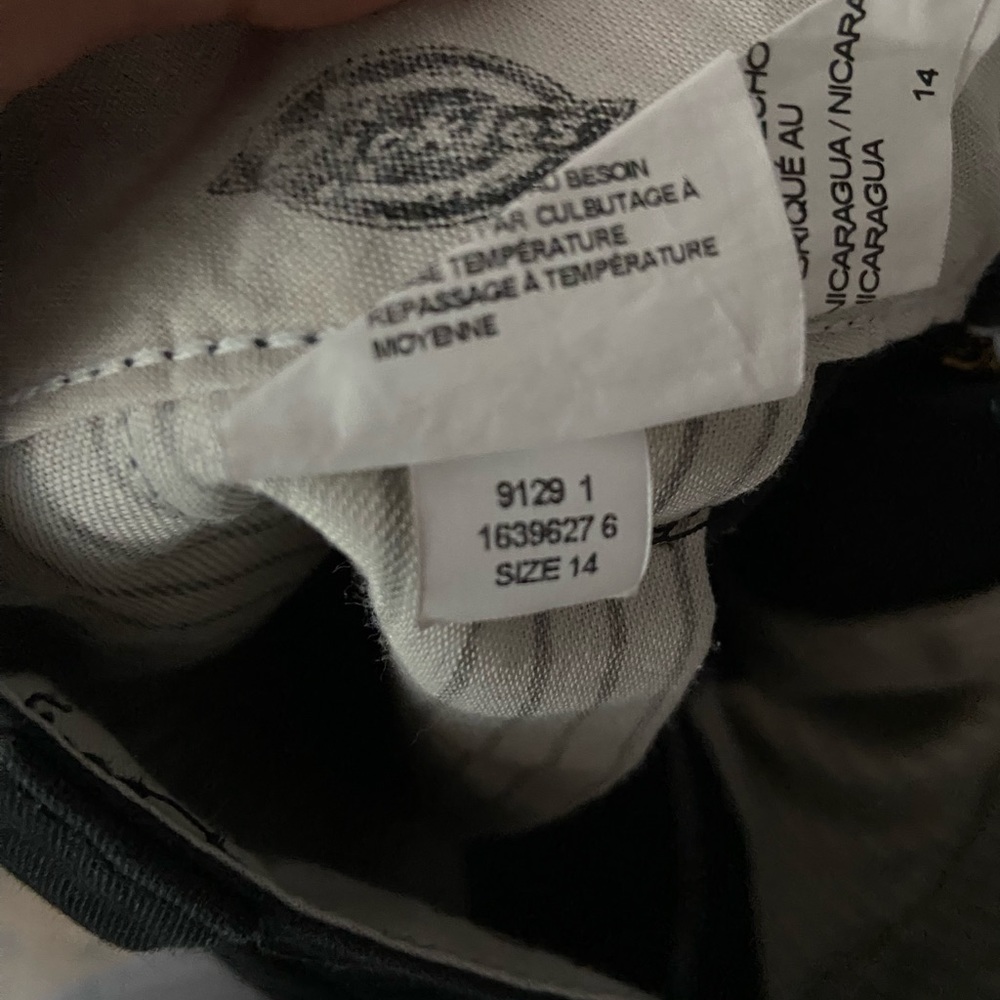 Black dickies size 14 in boys. Slim